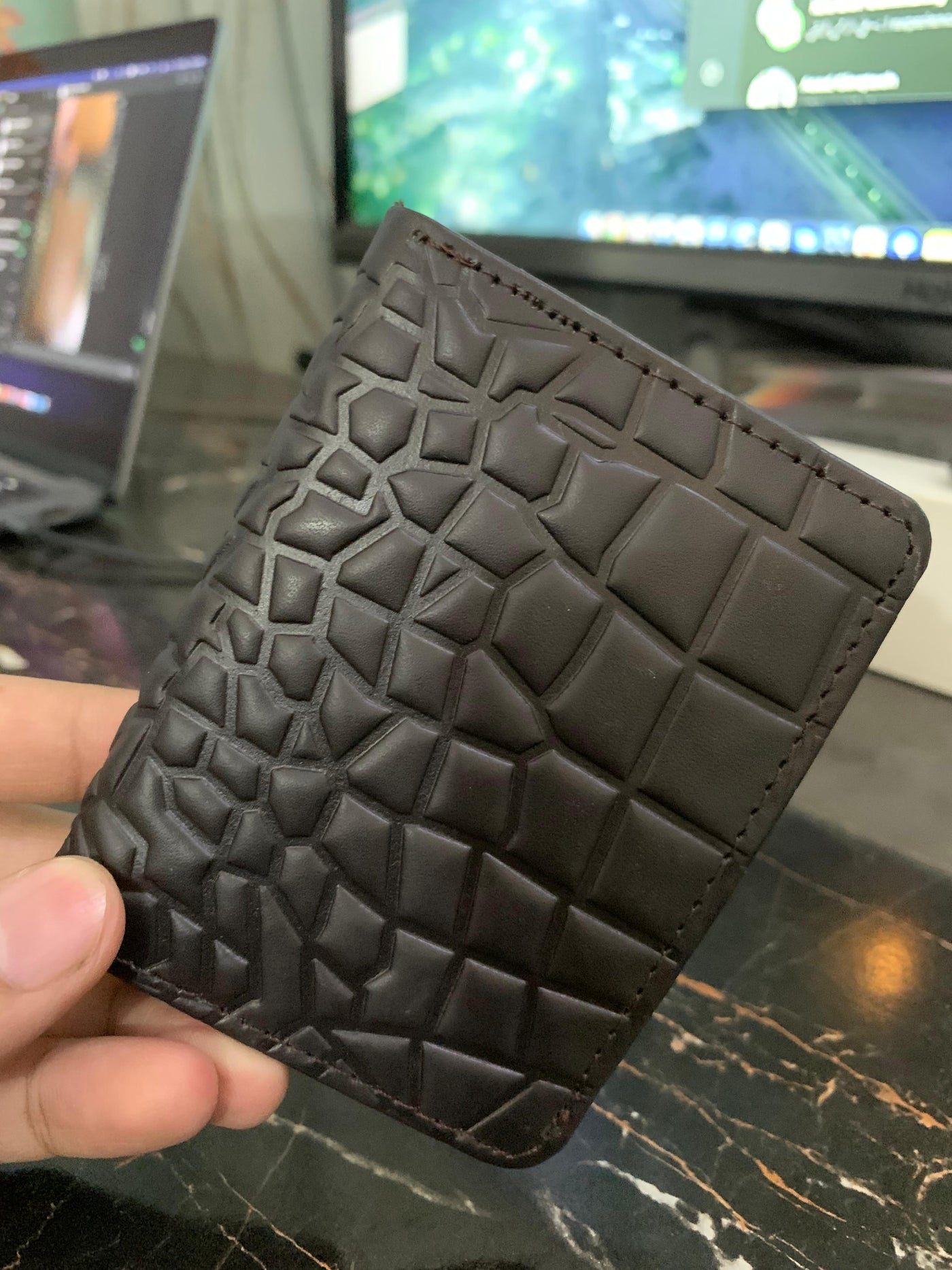 Premium Croc-Textured Leather Card Holder Wallet