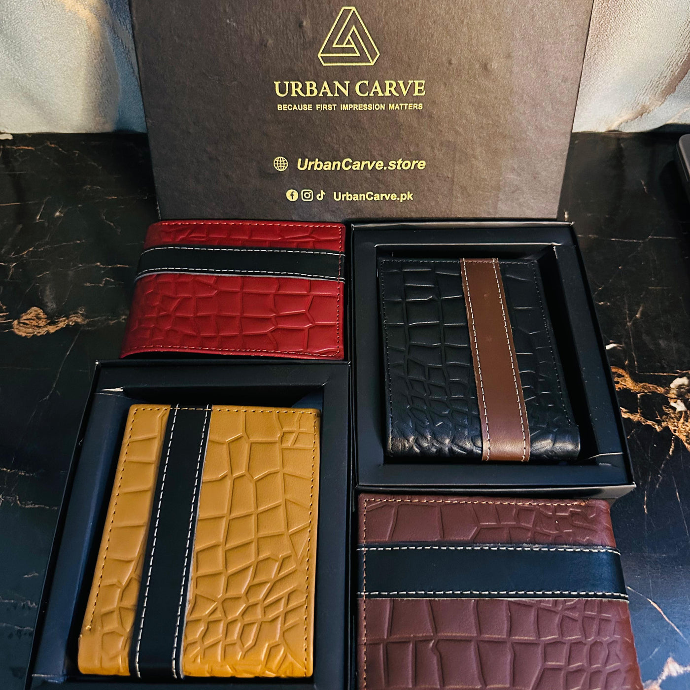 Urban crocodile Style Leather bi-fold Wallet for Men